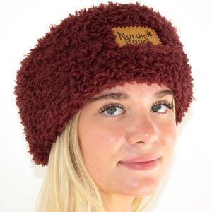 NWT Nordic beach head wrap in chocolate cherry